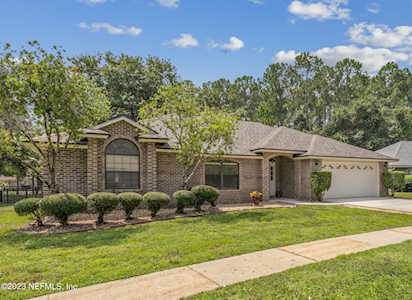 2949 Turning Leaf LN Jacksonville, FL 32221