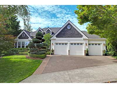 9116 NW Mckenna DR Portland, OR 97229