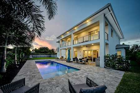 3314 NE 27th Ter Lighthouse Point, FL 33064