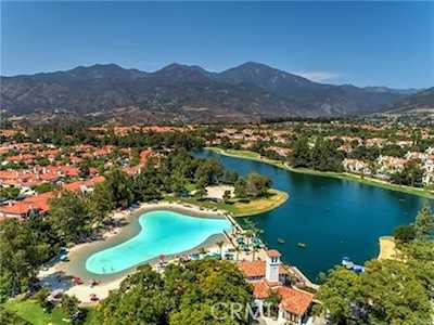 14 Montana Del Lago Dr Rancho Santa Margarita, CA 92688