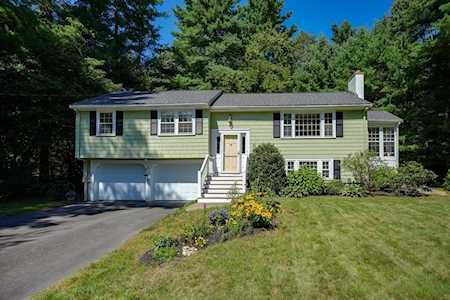 8 Hillcrest Rd Medfield, MA 02052