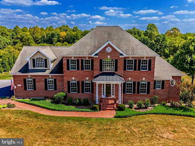 4177 John Benjamin Dr New Windsor, MD 21776
