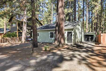 877 Capistrano Avenue South Lake Tahoe, CA 96150