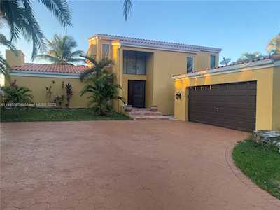 10675 NW 38th St Coral Springs, FL 33065