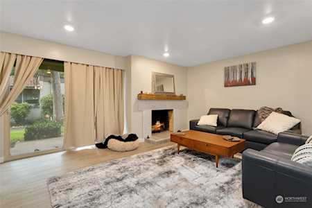 7425 Ruby Dr SW #C2 Lakewood, WA 98498