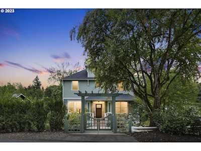 3652 SW Hume ST Portland, OR 97219