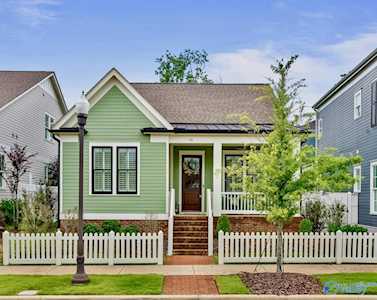 76 Hillcrest Avenue Huntsville, AL 35806