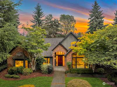 7480 81st Place SE Mercer Island, WA 98040