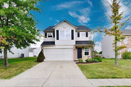 4720 Beach Club Dr Westfield, IN 46062