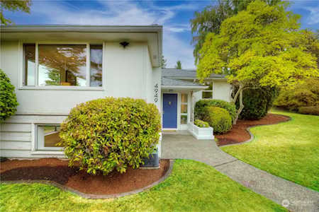 4949 Erskine Way SW Seattle, WA 98116