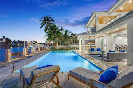 2103 N Riverside Dr Pompano Beach, FL 33062