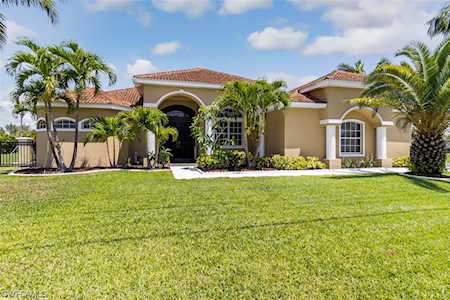 5667 Winkler Rd Fort Myers, FL 33919