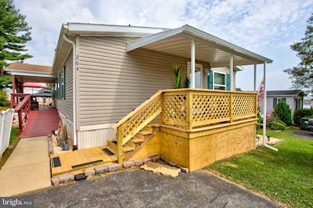 204 Clearfield Ct W Lancaster, PA 17603