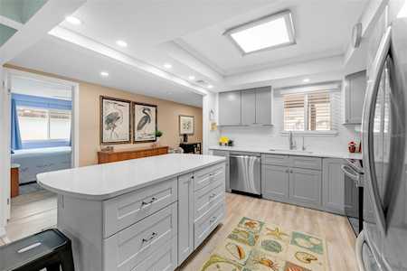 1228 Belleflower St #117 Sarasota, FL 34232