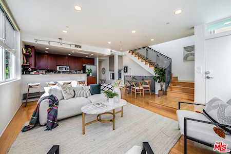 4852 Coldwater Canyon Ave Sherman Oaks, CA 91423