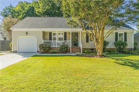 2452 Broadnax Circle Chesapeake, VA 23323