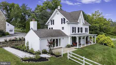 1765 Springhouse Rd Chester Springs, PA 19425