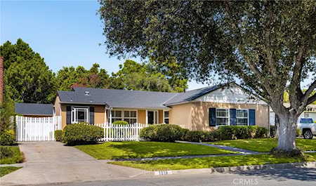 1019 W 19th St Santa Ana, CA 92706