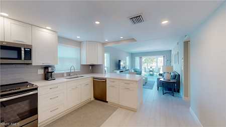53 W High Point Cir #203 Naples, FL 34103