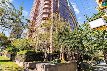 1500 Alberni Street #6C Vancouver, BC V6G 3C9