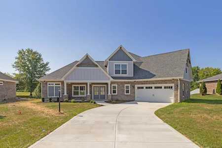 210 Saundra Dr Fortville, IN 46040