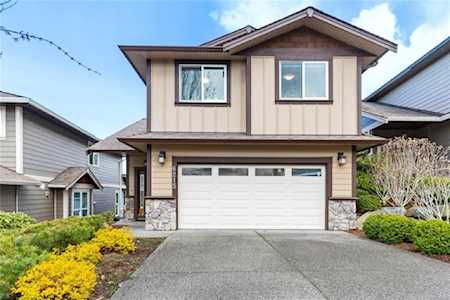 6215 Washington Way Nanaimo, BC V9T 0A3