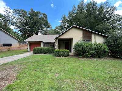 2311 Cumberland Dr Tallahassee, FL 32303