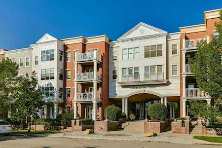 5605 Henwood St SW #2508 Calgary, AB T3E 7R2