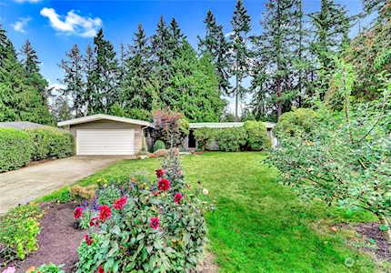 19715 71st Place W Lynnwood, WA 98036