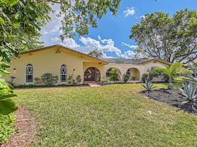11050 NW 23rd Ct Coral Springs, FL 33065
