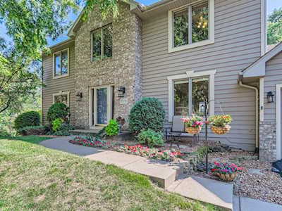 17176 Jefferson Court Lakeville, MN 55044
