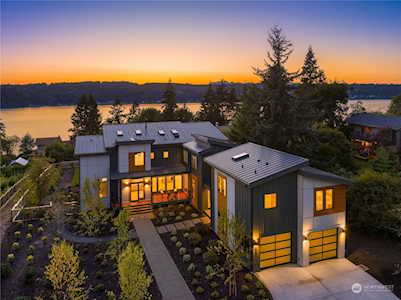 5940 NE Whitmore Way Bainbridge Island, WA 98110