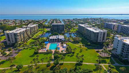 1115 Gulf of Mexico Dr #204 Longboat Key, FL 34228