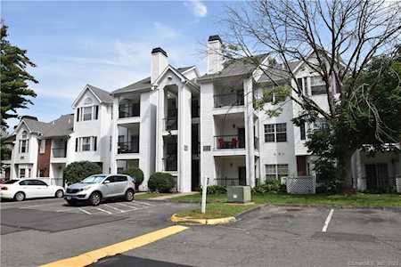 31 High St #5304 East Hartford, CT 06118