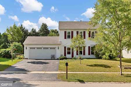 204 Georgetown Dr Cary, IL 60013