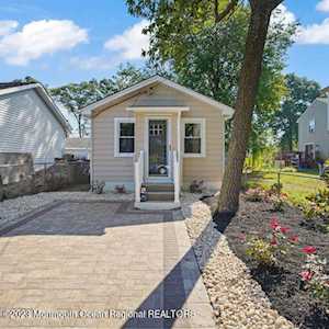 509 Morningside Place North Middletown, NJ 07748