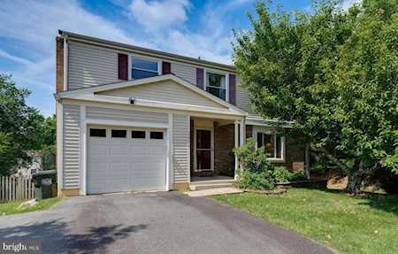 3032 Burchlawn St Herndon, VA 20171