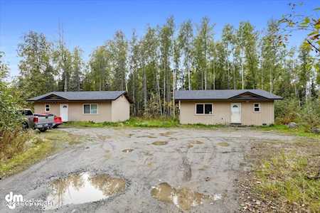 9031 W Angel Dr Wasilla, AK 99654