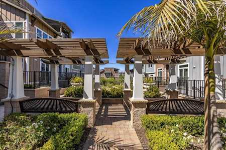 8 Rosebud Ct Daly City, CA 94014