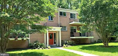 10619 Weymouth St #104 Bethesda, MD 20814