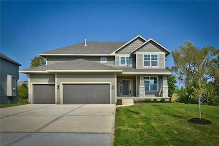 2750 W Dartmouth St Olathe, KS 66061