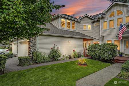 9821 NE Riverbend Dr #C103 Bothell, WA 98011