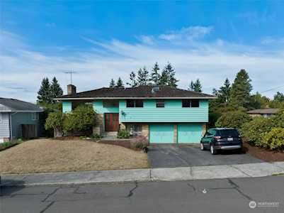 23302 67th Ave W Mountlake Terrace, WA 98043