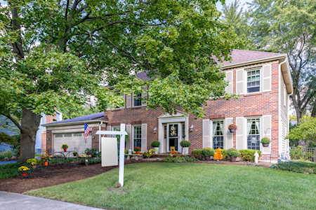 1086 Huntleigh Dr Naperville, IL 60540