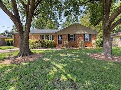 956 Cogliandro Dr Chesapeake, VA 23320
