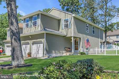 239 Anthony Ave Toms River, NJ 08753