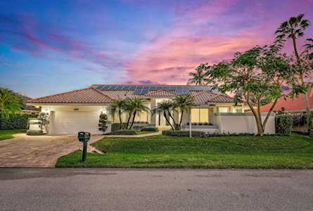 8828 SE Water Oak Place Jupiter, FL 33469