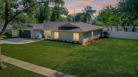 15401 Woodcastle PLACE Tampa, FL 33613