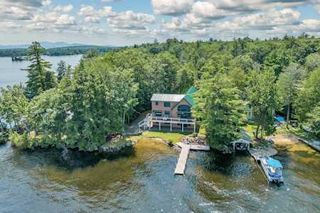 32 Spectacle Circle Moultonborough, NH 03254