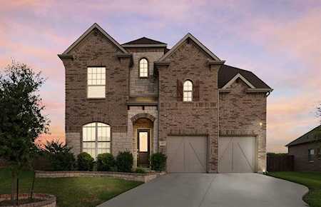 417 Burberry Drive Grand Prairie, TX 75052